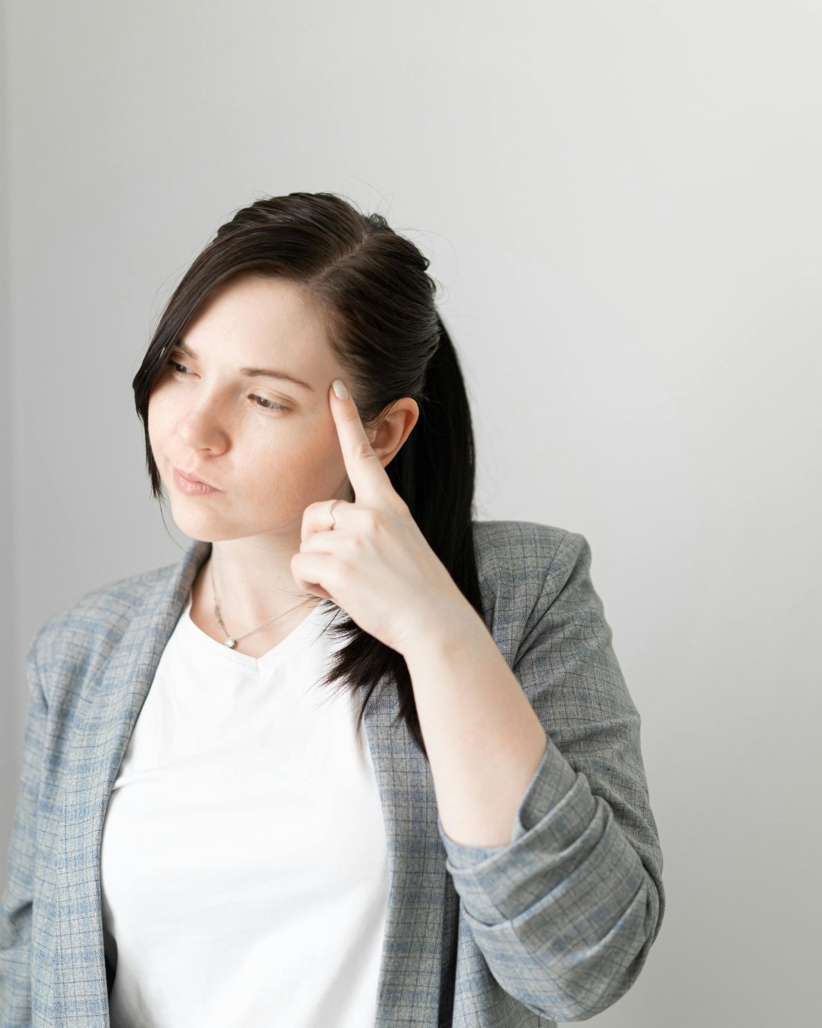 EFT tapping technique on forehead for stress